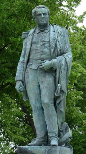 Auguste Bartholdi : Monument à l'amiral Bruat