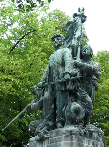 Auguste Seysses : Monument aux morts : Le capitaine Anglade