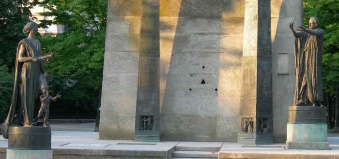 Yvan Theimer : Monument de la dclaration des droits de l'homme