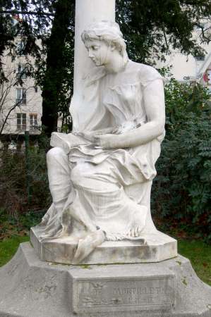 A. La Penne : Statue ddie  Gabriel de Mortillet